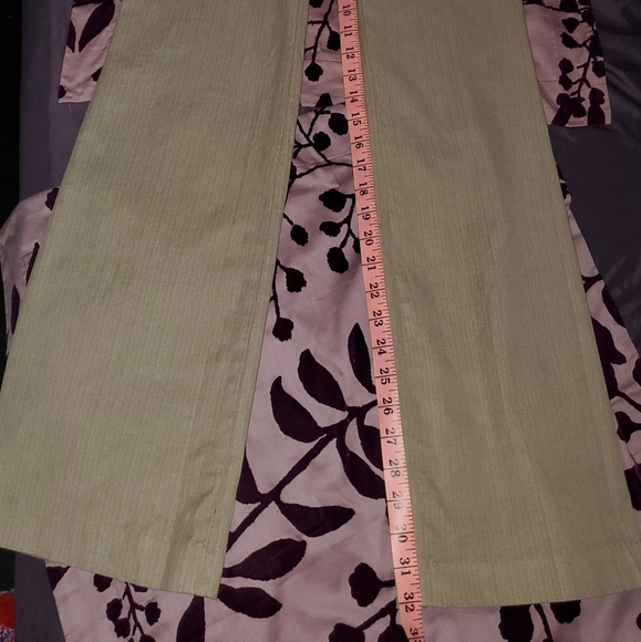 Banana Republic EUC Wide Leg Dockers - Picture 5 of 10